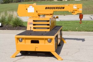 Broderson IC-20 Front w: Outriggers