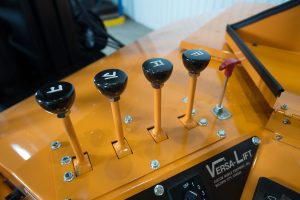 versa-lift controls