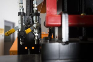 versa-lift hydraulic quick change