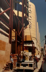 High Reach equipment at the Eaton Centre